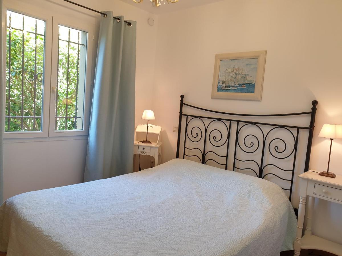 Residence A Merula Калви Екстериор снимка